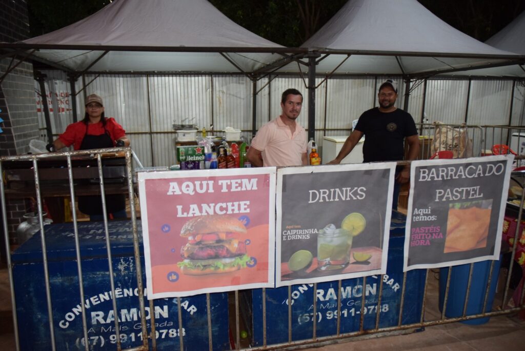 Show com grupo de renome nacional, Traia Véia, reuniu mais de 6 mil pessoas nas comemorações de final de ano, em Iguatemi