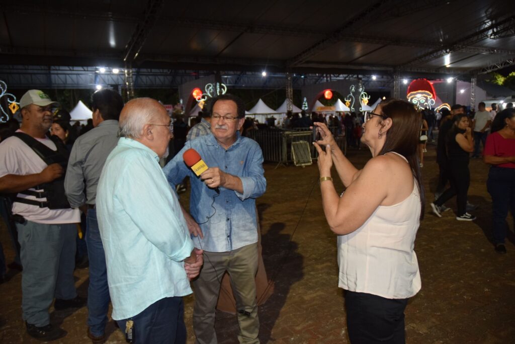 Show com grupo de renome nacional, Traia Véia, reuniu mais de 6 mil pessoas nas comemorações de final de ano, em Iguatemi