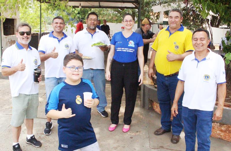 Lar Frei Fabiano de Cristo e Lions Clube promovem confraternização para idosos e familiares em Amambai