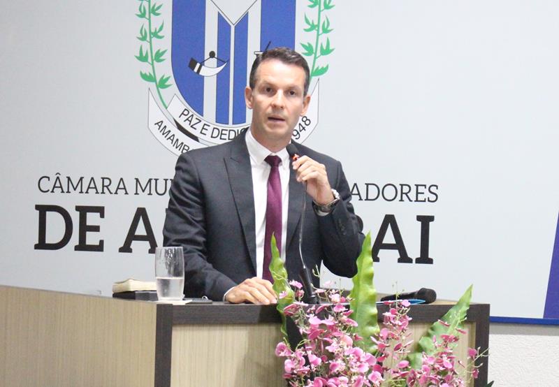 Prefeito, vice-prefeito e vereadores eleitos e reeleitos foram diplomados em Amambai