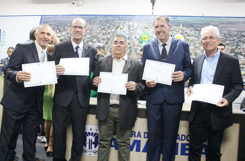 Prefeito, vice-prefeito e vereadores eleitos e reeleitos foram diplomados em Amambai