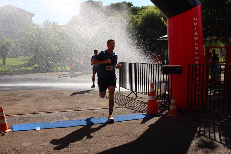 Atletas de Amambai e Iguatemi vencem a 1ª Corrida Heróis do Fogo em Amambai