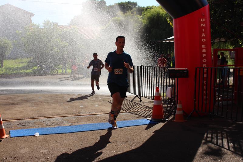 Atletas de Amambai e Iguatemi vencem a 1ª Corrida Heróis do Fogo em Amambai