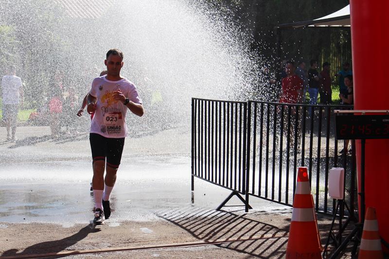 Atletas de Amambai e Iguatemi vencem a 1ª Corrida Heróis do Fogo em Amambai