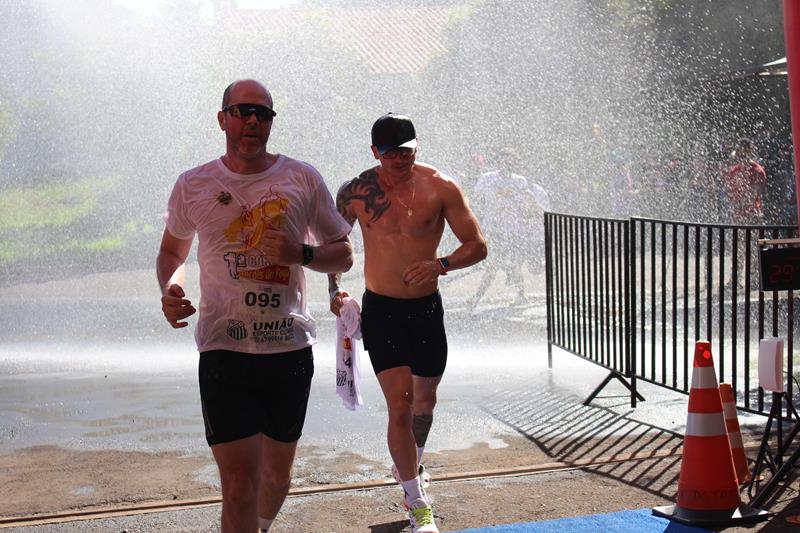 Atletas de Amambai e Iguatemi vencem a 1ª Corrida Heróis do Fogo em Amambai