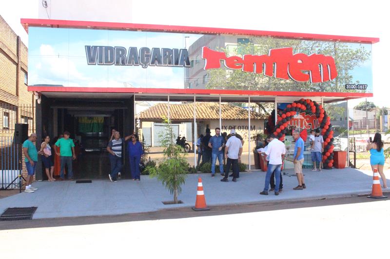 Empresa familiar de sucesso, Vidraçaria TemTem inaugura nova sede em Amambai