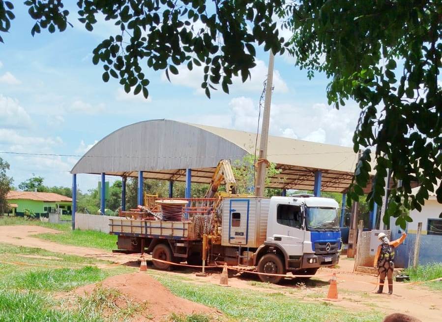 Prefeitura de Tacuru e comunidade escolar indígena agradecem Energisa por extensão de rede na Sassoró