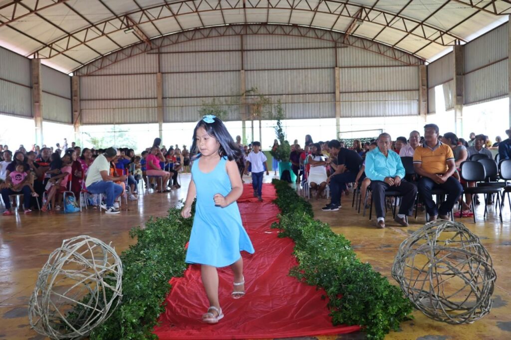 Cerimônia de Entrega de Certificados na Escola Pancho Romero é realizada em Paranhos