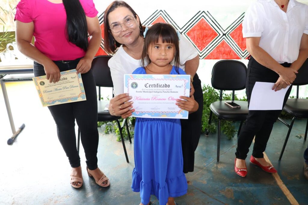 Cerimônia de Entrega de Certificados na Escola Pancho Romero é realizada em Paranhos