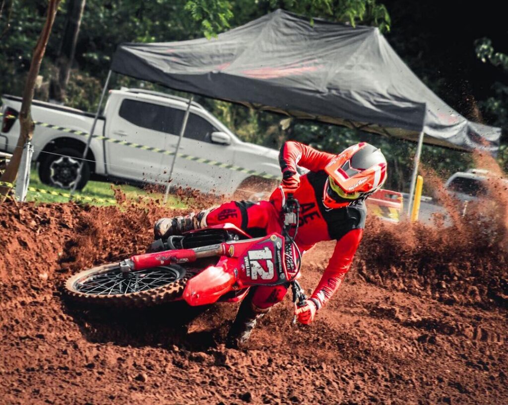 Motociclismo de Amambai dá show e conquista três títulos na temporada 2024 da Copa de Velocross SULMEMS