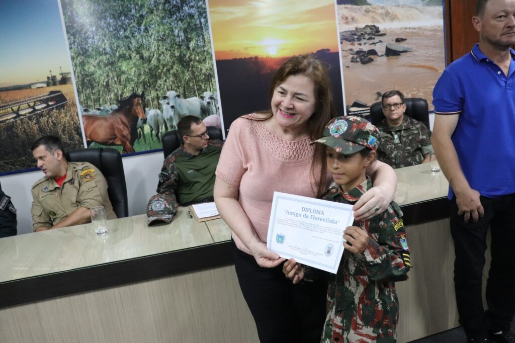 Projeto Florestinha realiza formatura e promoção de alunos em Amambai