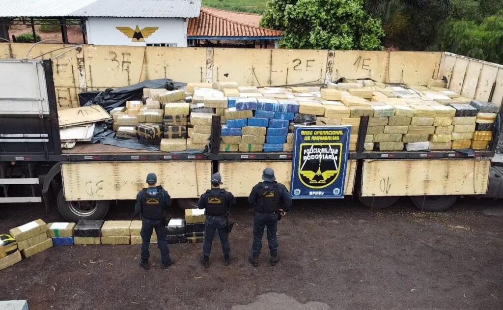 Polícia Militar Rodoviária apreende carga de 19 Toneladas de maconha na região de Amambai