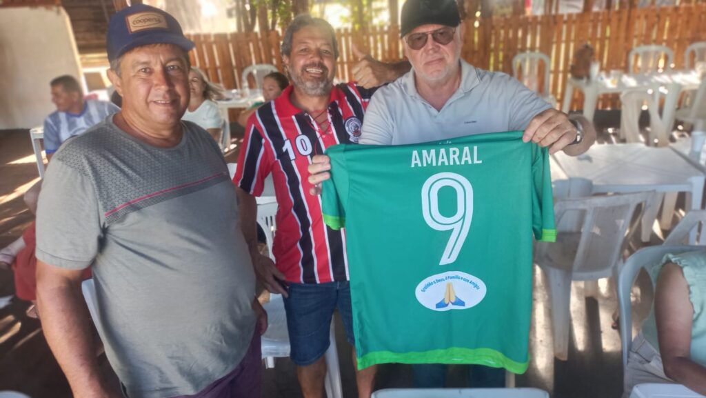 Grupo Filhos e Amigos de Amambai realiza confraternização