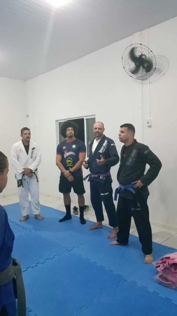 Secretário Municipal de Esportes de Iguatemi visita a Associação Esportiva de Jiu-Jitsu