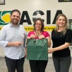 ACIA entrega prêmios da campanha Natal Premiado aos ganhadores