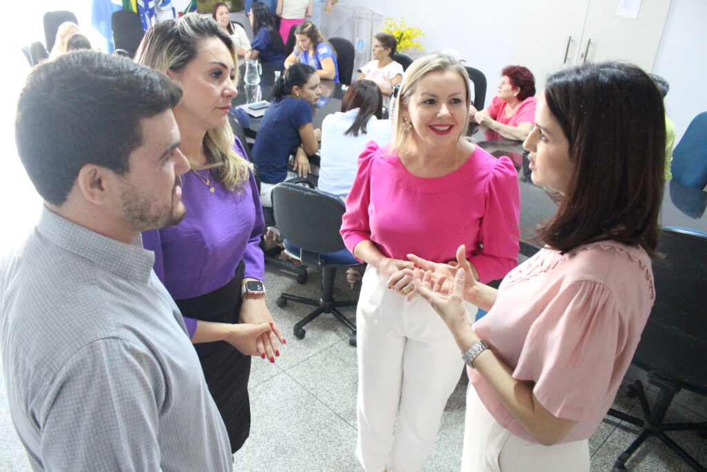 Janete Córdoba e amigos recepcionam em Amambai, Gianni Nogueira, vice-prefeita de Dourados