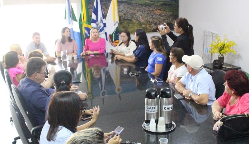 Janete Córdoba e amigos recepcionam em Amambai, Gianni Nogueira, vice-prefeita de Dourados