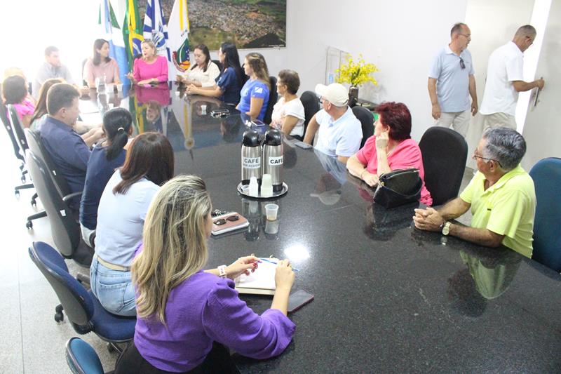 Janete Córdoba e amigos recepcionam em Amambai, Gianni Nogueira, vice-prefeita de Dourados