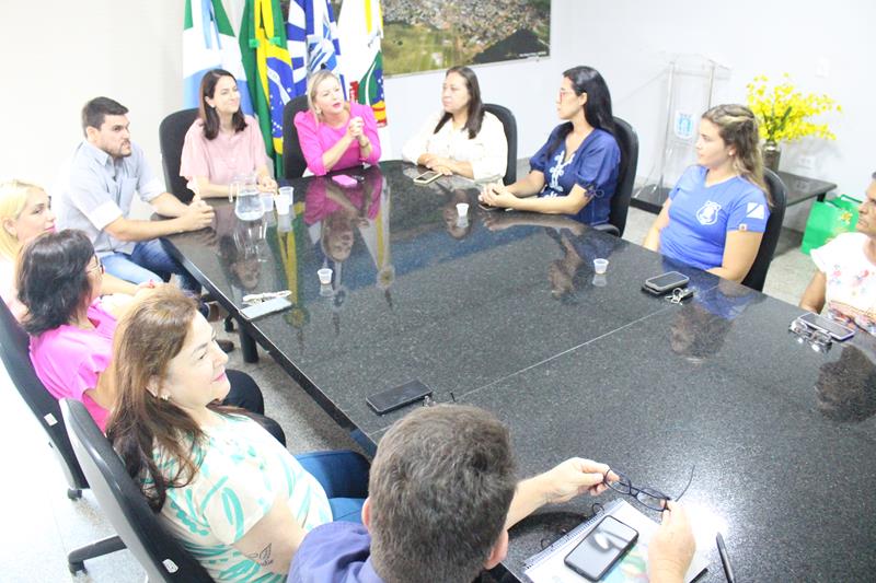 Janete Córdoba e amigos recepcionam em Amambai, Gianni Nogueira, vice-prefeita de Dourados