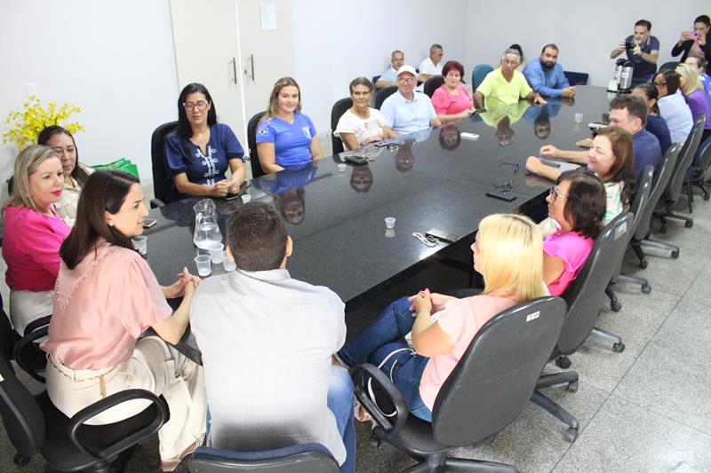 Janete Córdoba e amigos recepcionam em Amambai, Gianni Nogueira, vice-prefeita de Dourados