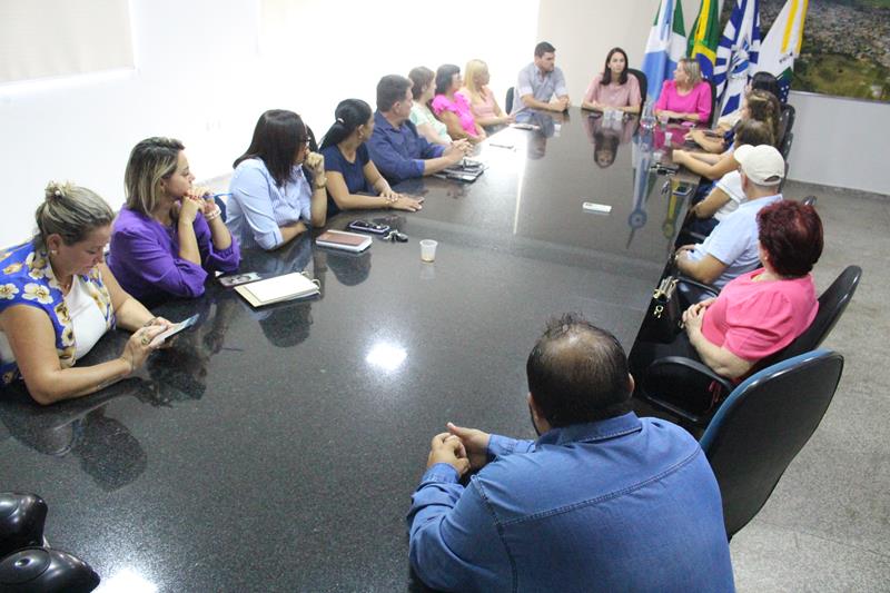 Janete Córdoba e amigos recepcionam em Amambai, Gianni Nogueira, vice-prefeita de Dourados