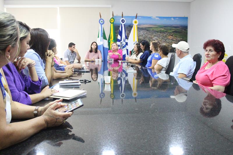 Janete Córdoba e amigos recepcionam em Amambai, Gianni Nogueira, vice-prefeita de Dourados