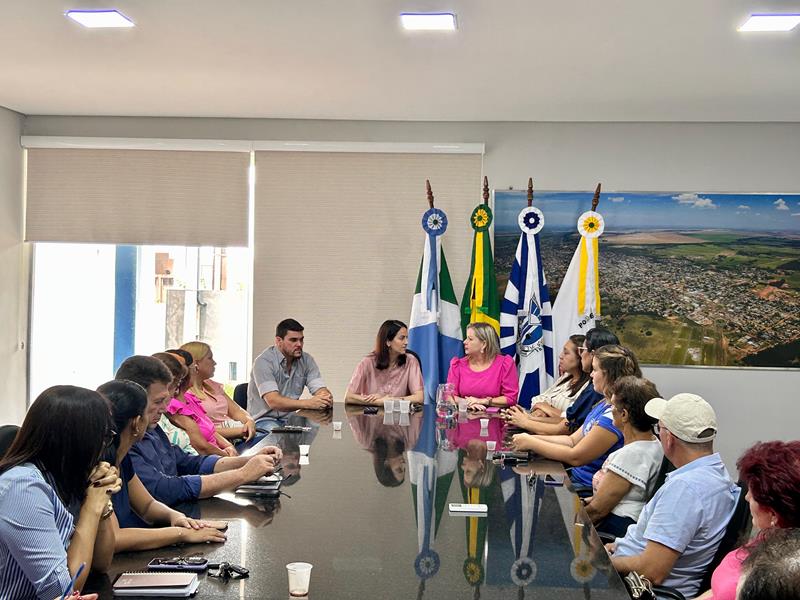 Janete Córdoba e amigos recepcionam em Amambai, Gianni Nogueira, vice-prefeita de Dourados