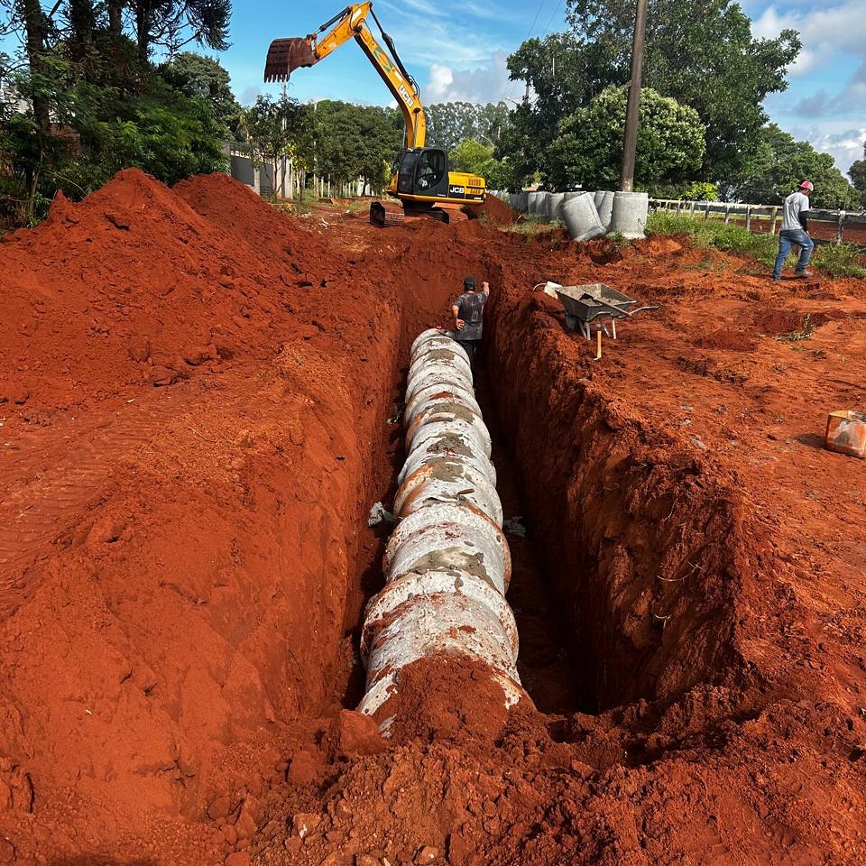 Japorã: Secretaria de Infraestrutura acompanha obra de drenagem e pavimentação em Jacareí