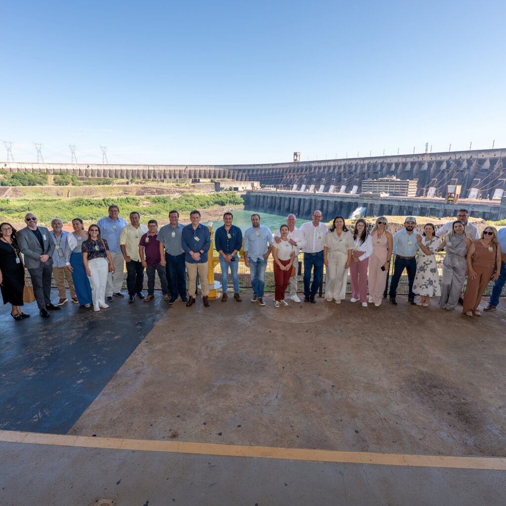 Eldorado: Prefeitos do Conisul discutem convênios e novas parcerias na Itaipu Binacional