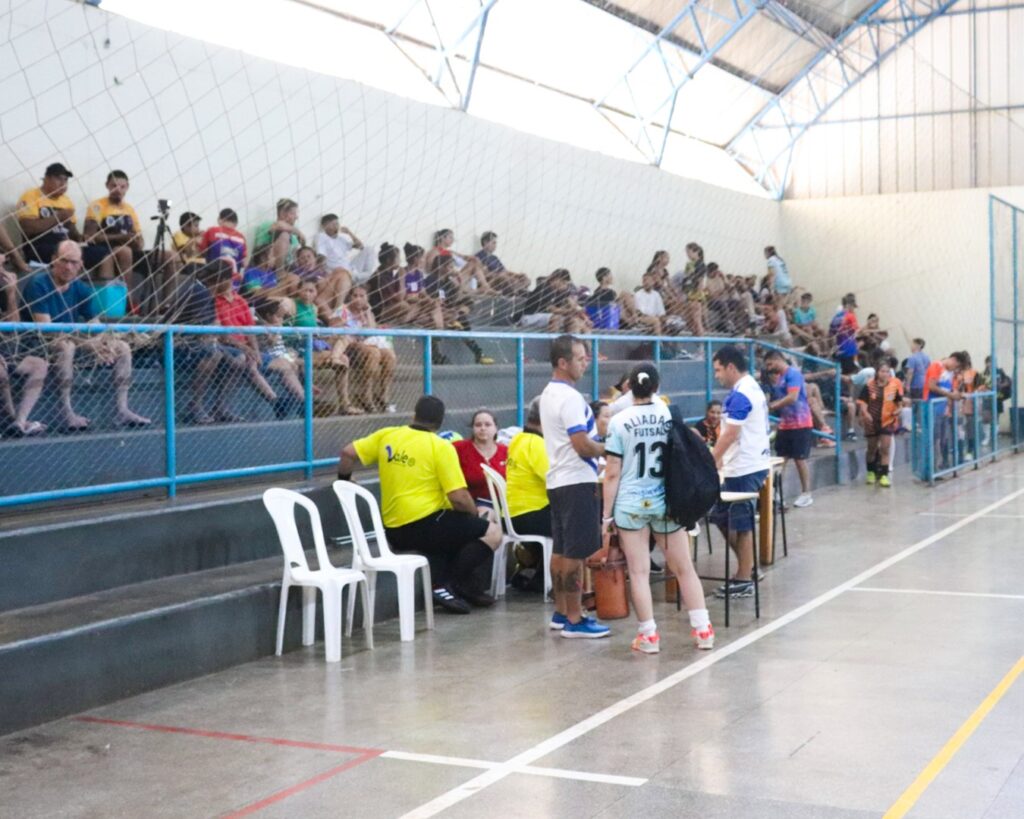 Torneio Especial destaca o talento e a força do esporte feminino em Amambai