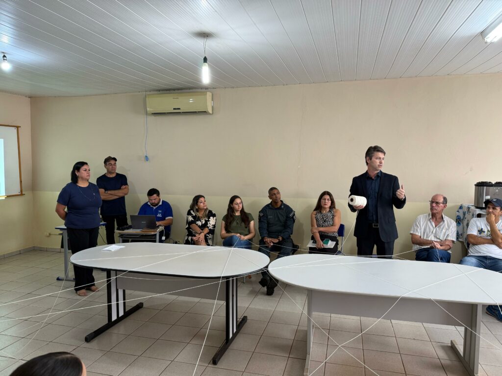 Rede de Proteção se fortalece em Amambai com reunião no CREAS