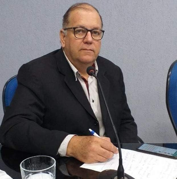 Carlão solicita ao Executivo fornecimento de cesta básica aos funcionários públicos que recebem um salário mínimo em Coronel Sapucaia