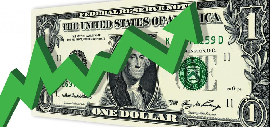 Dólar fecha em alta em dia fraco no exterior