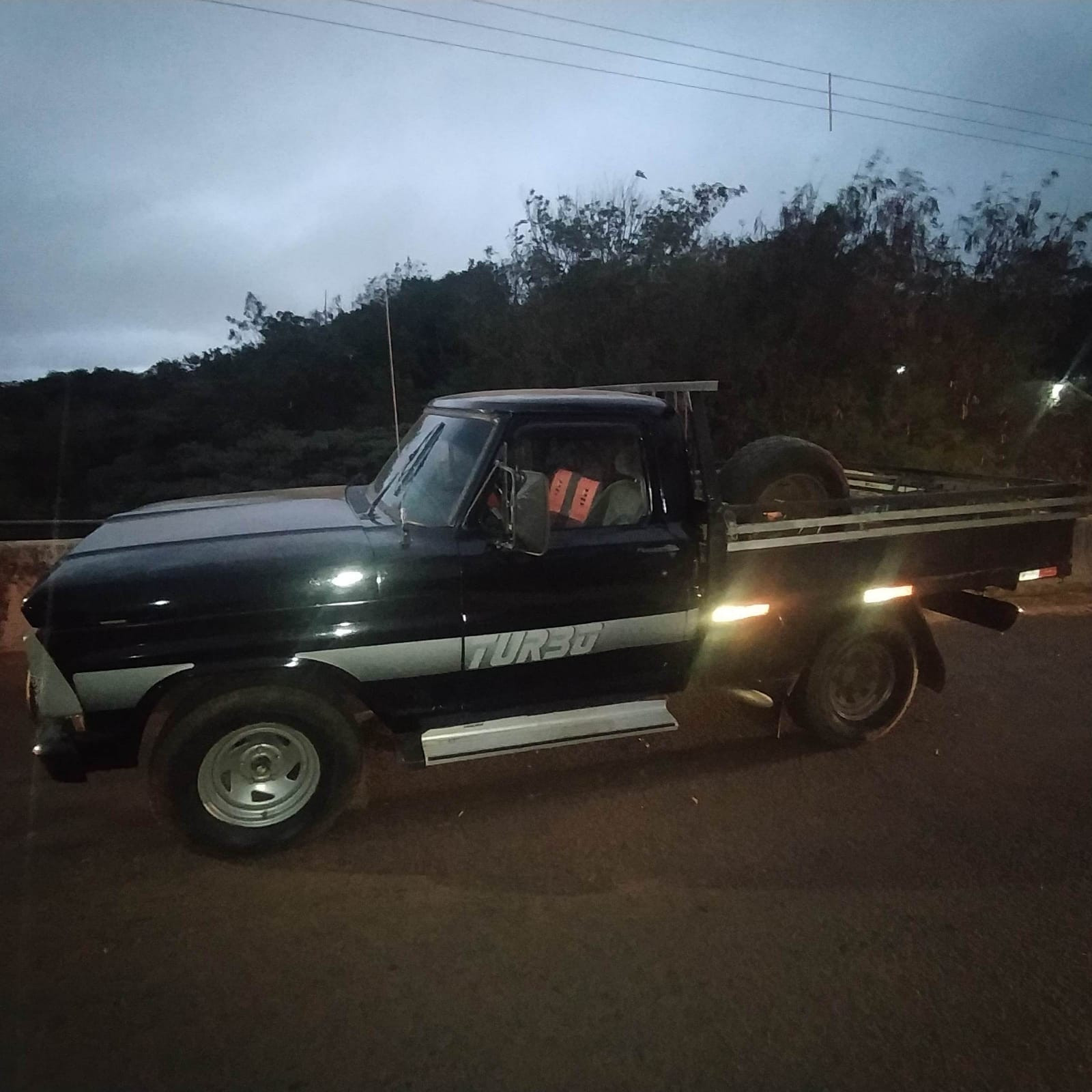 Em Amambai, PM recupera Ford F-1000 roubado