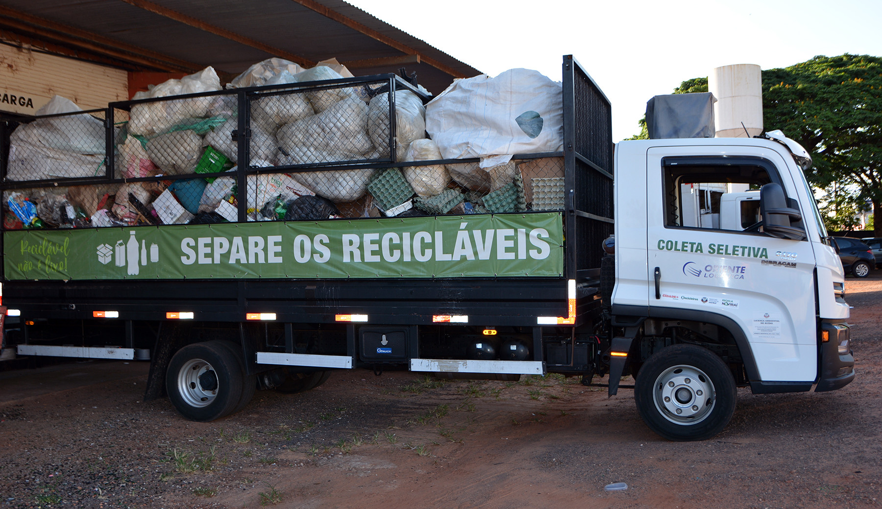 Prefeitura e Cooperativa Recicla Naviraí desenvolvem novas rotas de coleta seletiva