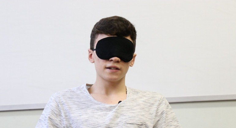 Memorização: estudante recita 10 mil dígitos e se torna recordista mundial Memorização: estudante recita 10 mil dígitos e se torna recordista mundial