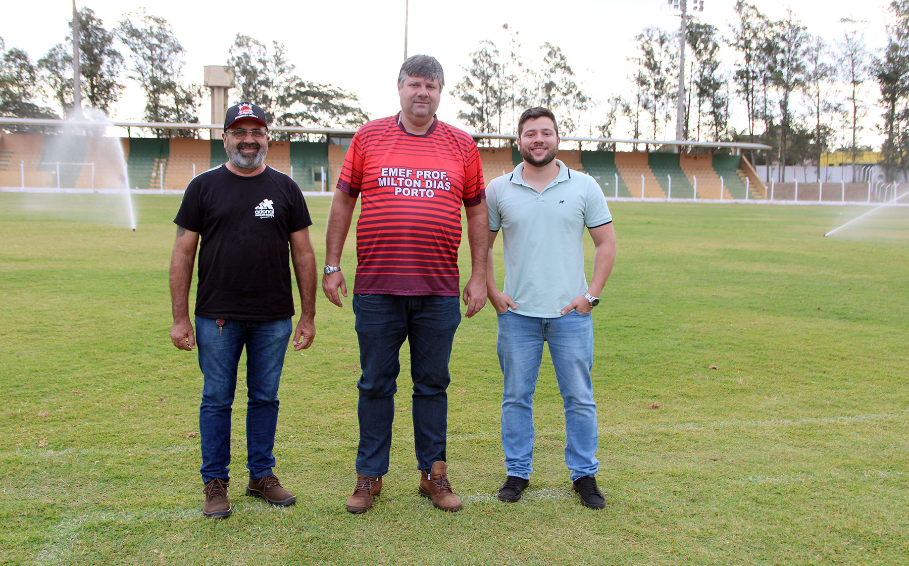 Prefeitura de Naviraí prepara o Estádio Virotão para o Campeonato Amador 2022