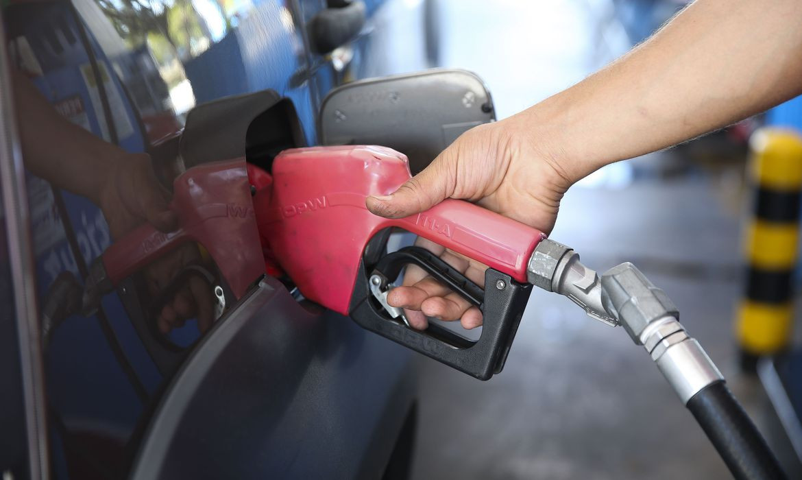 Petrobras reduz preço de venda do diesel para as distribuidoras Petrobras reduz preço de venda do diesel para as distribuidoras
