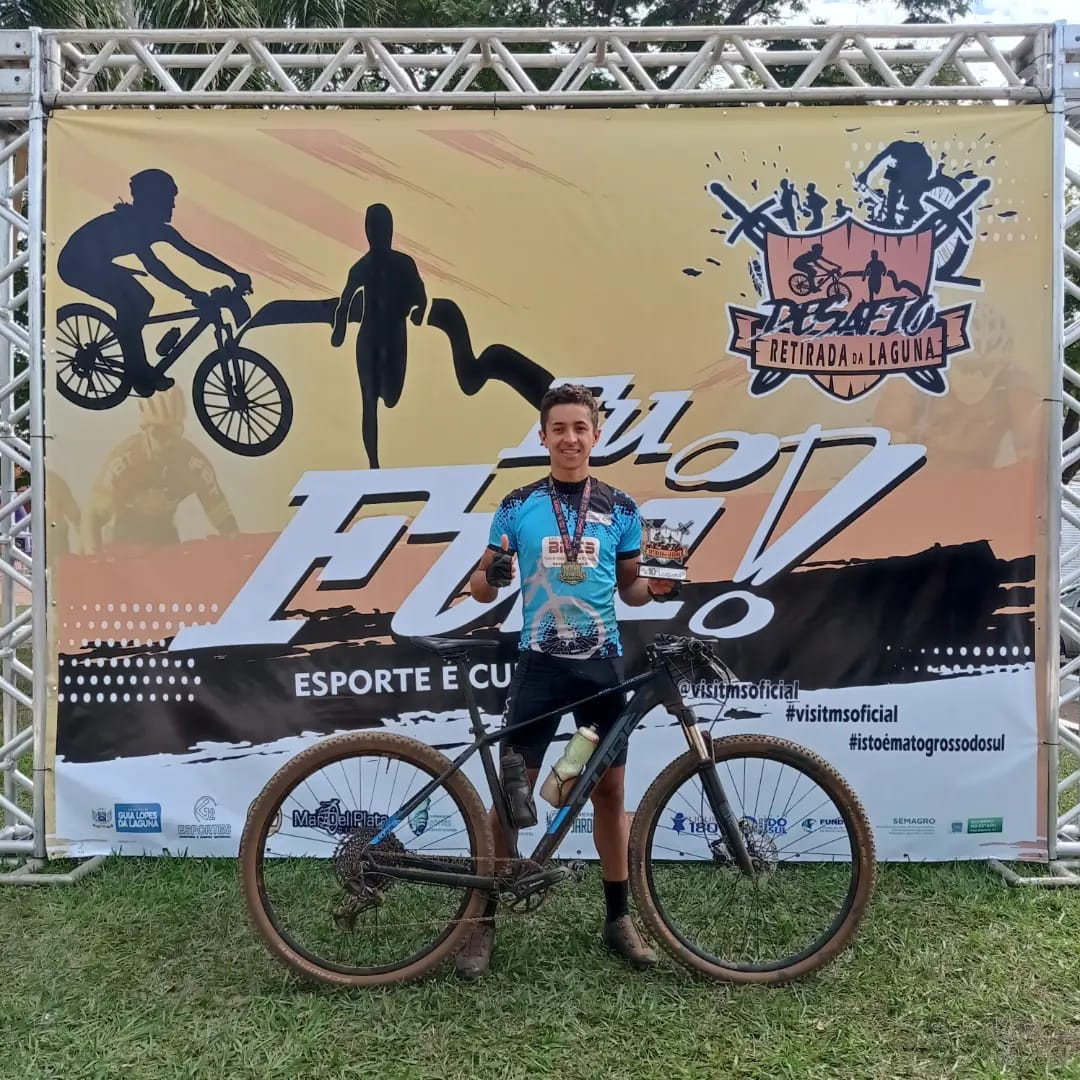 Atleta de Amambai conquista o pódio em prova de ciclismo em Guia Lopes da Laguna