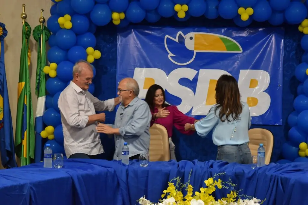 Convenção do PSDB em Iguatemi oficializa Dr. Lídio à reeleição, com Dra. Patrícia como vice