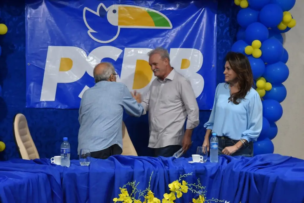 Convenção do PSDB em Iguatemi oficializa Dr. Lídio à reeleição, com Dra. Patrícia como vice