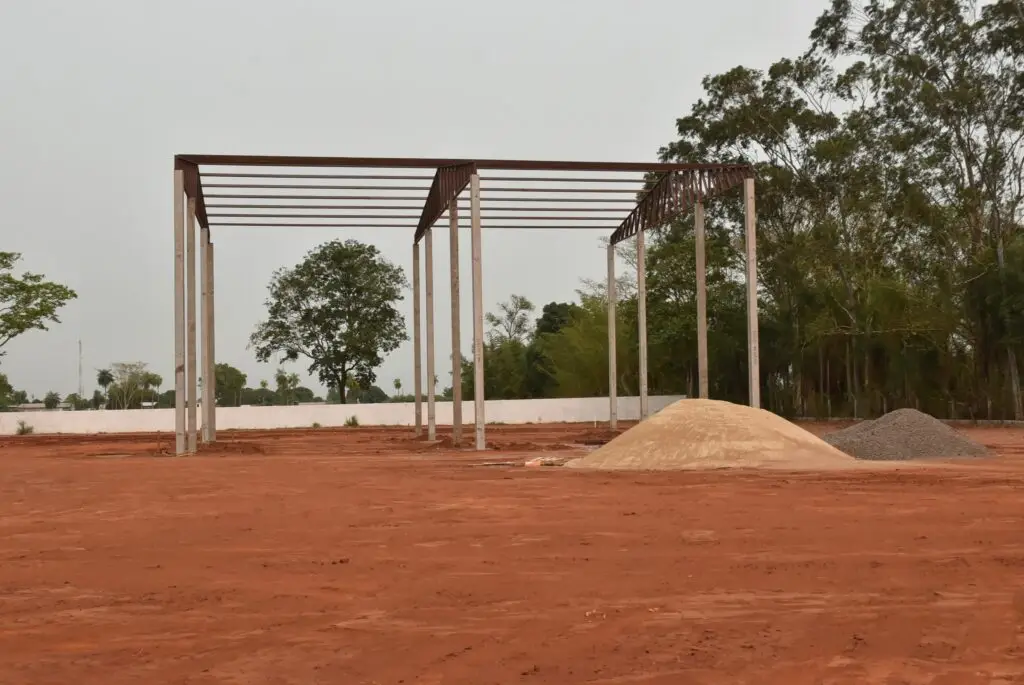 Obras para implantação de estação de transbordo de resíduos sólidos estão em andamento em Iguatemi