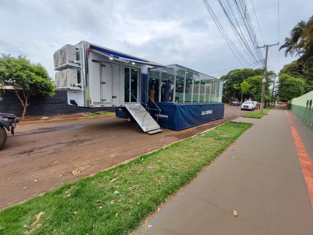 Senai leva Carreta da Indústria 4.0 a mais de 30 escolas públicas de Mato Grosso do Sul