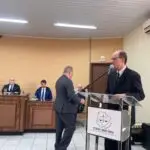 Desembargador Sérgio Fernandes Martins recebe Título de Cidadão Amambaiense